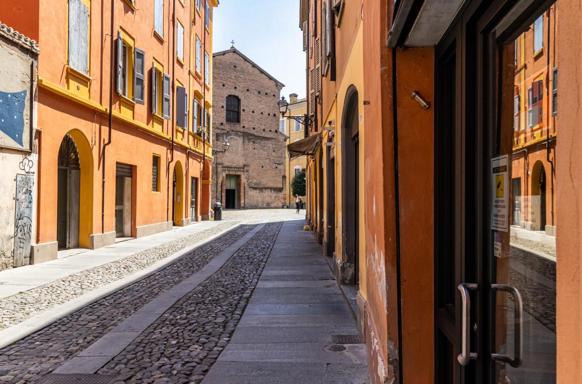 Suite Modena Al Centro - Affitti Brevi Italia Esterno foto