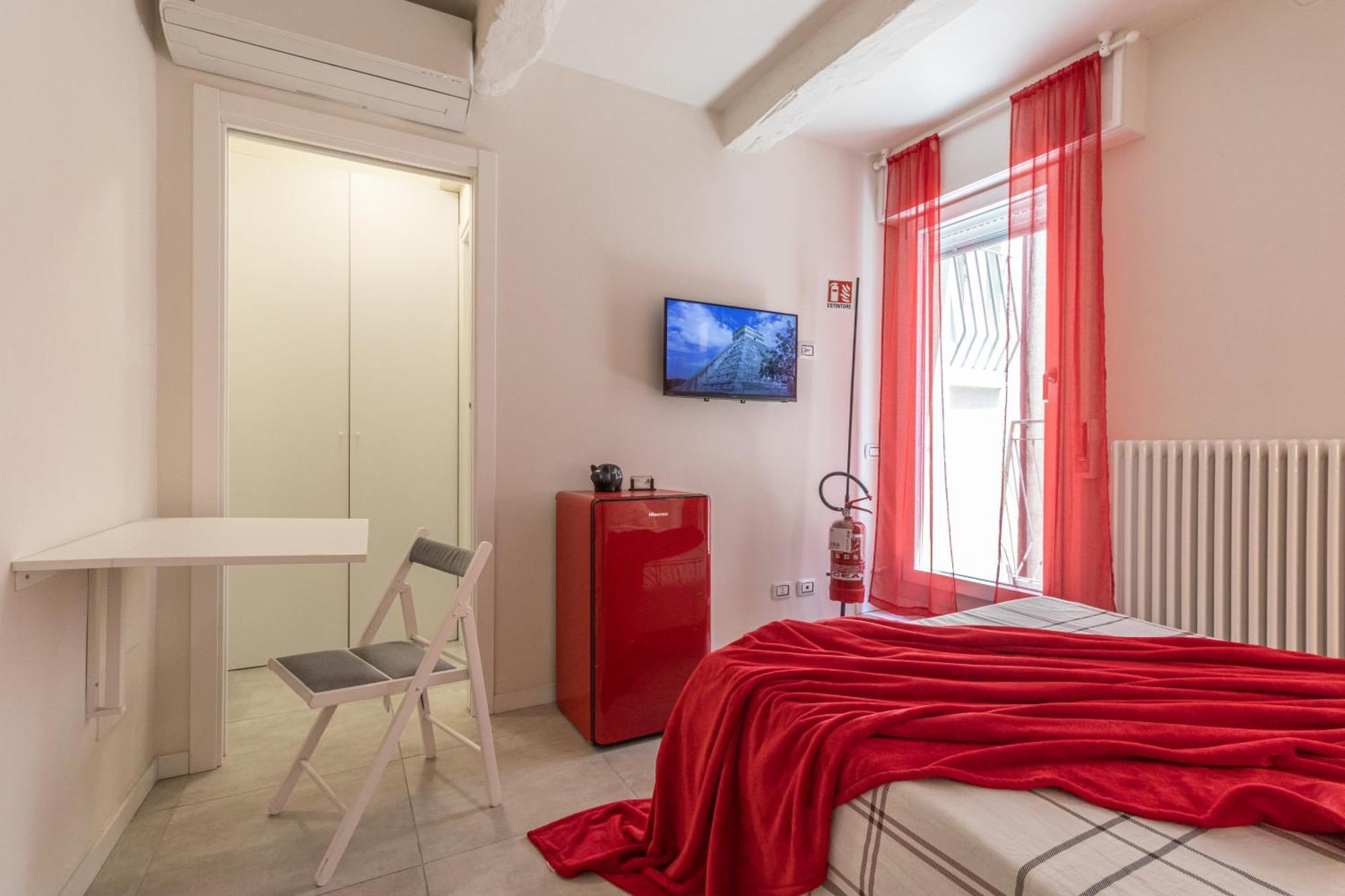 Suite Modena Al Centro - Affitti Brevi Italia Esterno foto