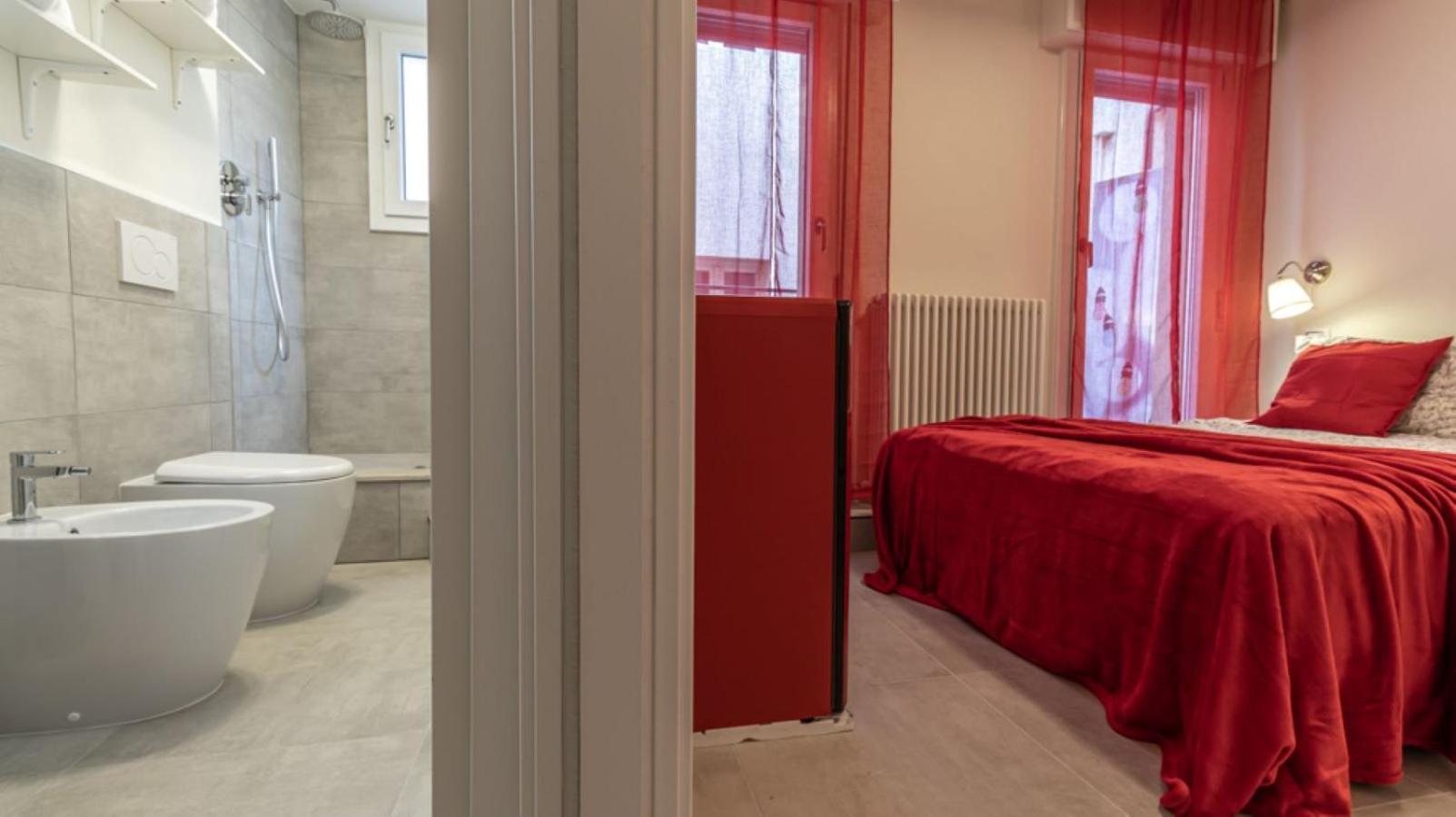 Suite Modena Al Centro - Affitti Brevi Italia Esterno foto